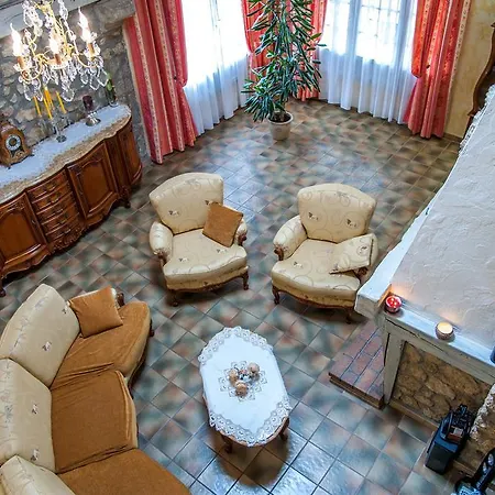 ゲストハウス Domaine De Bailheron 4*